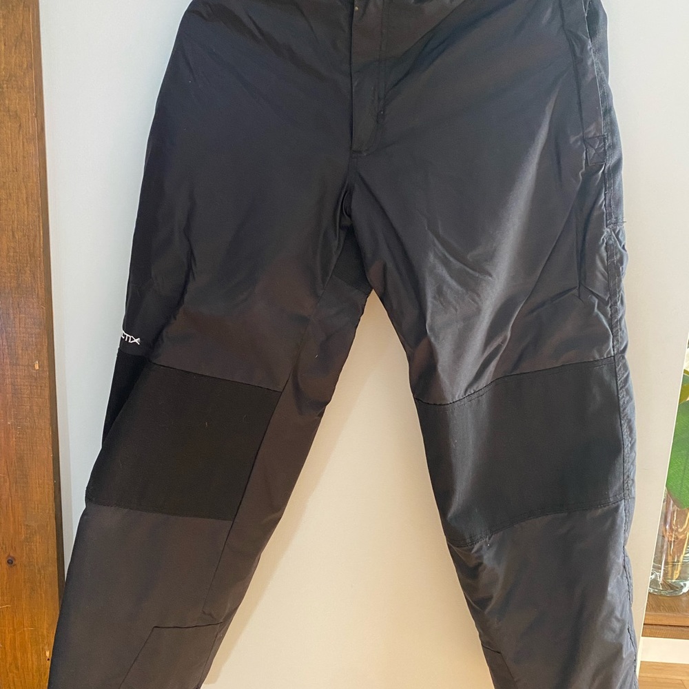 Youth L Black